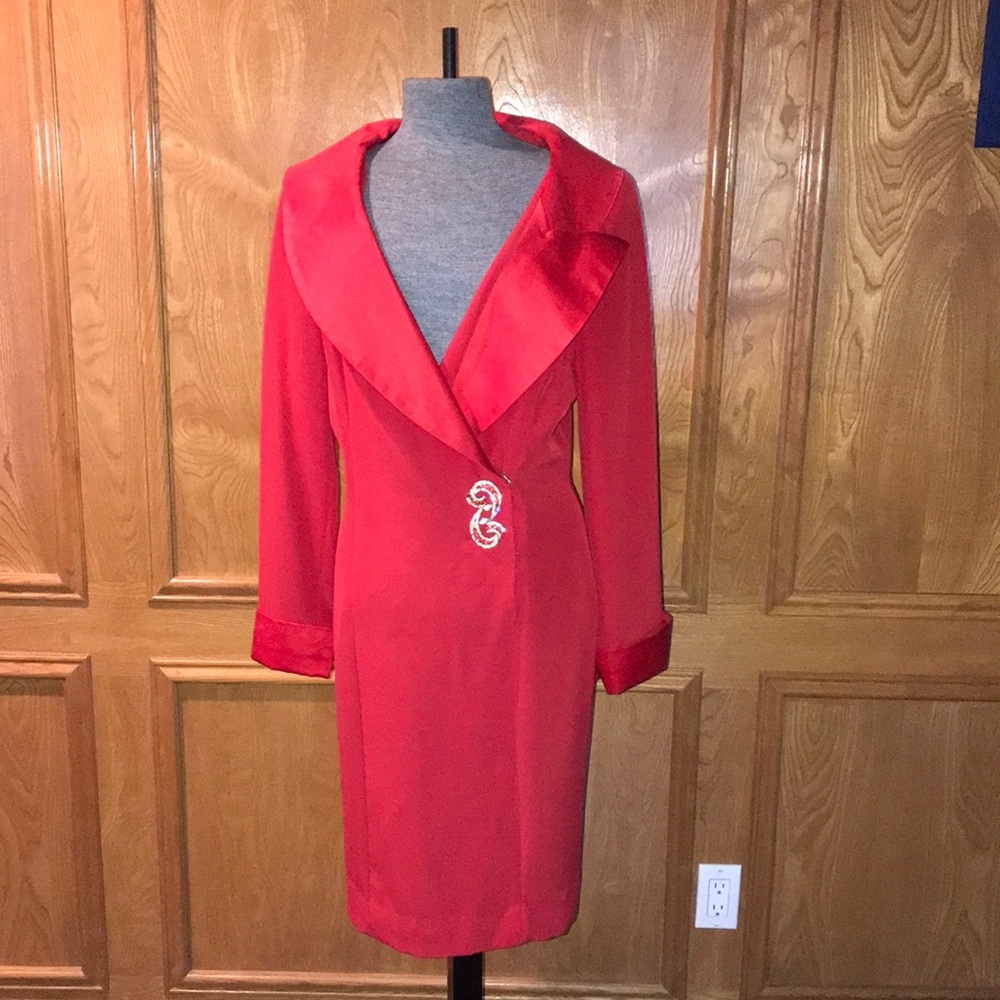 Julie and Leonard Red Dress with Brooch - Size 12